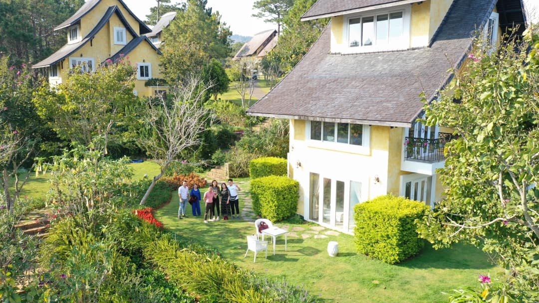 Vo chong sao Viet du xuan anh 1