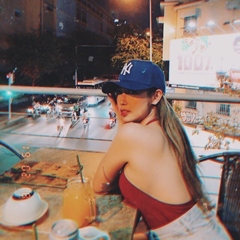 Khong Tu Quynh goi cam sau chia tay Ngo Kien Huy anh 3