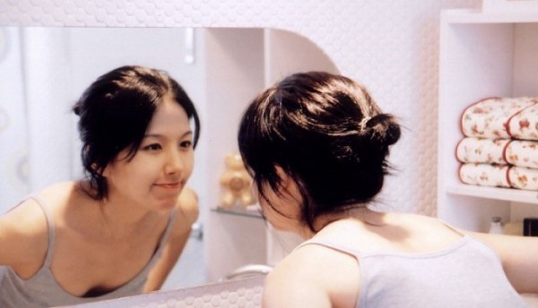 Lee Eun Joo qua doi 14 nam anh 1