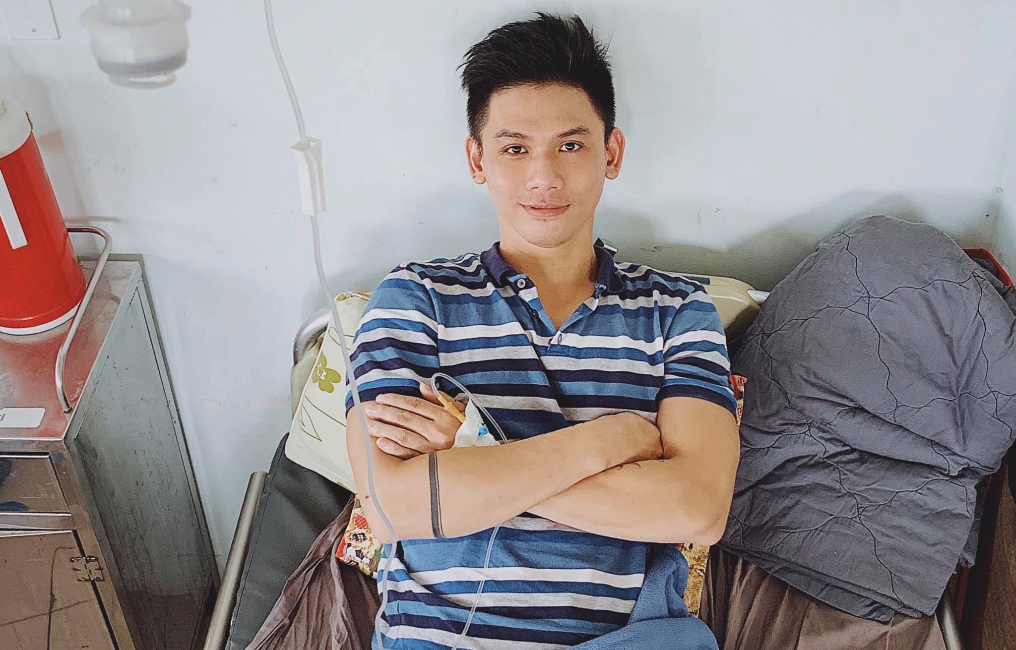 Đại Nhân bị tai biến, gần liệt nửa người ảnh 1 Dai Nhan bi tai bien, gan liet nua nguoi anh 1