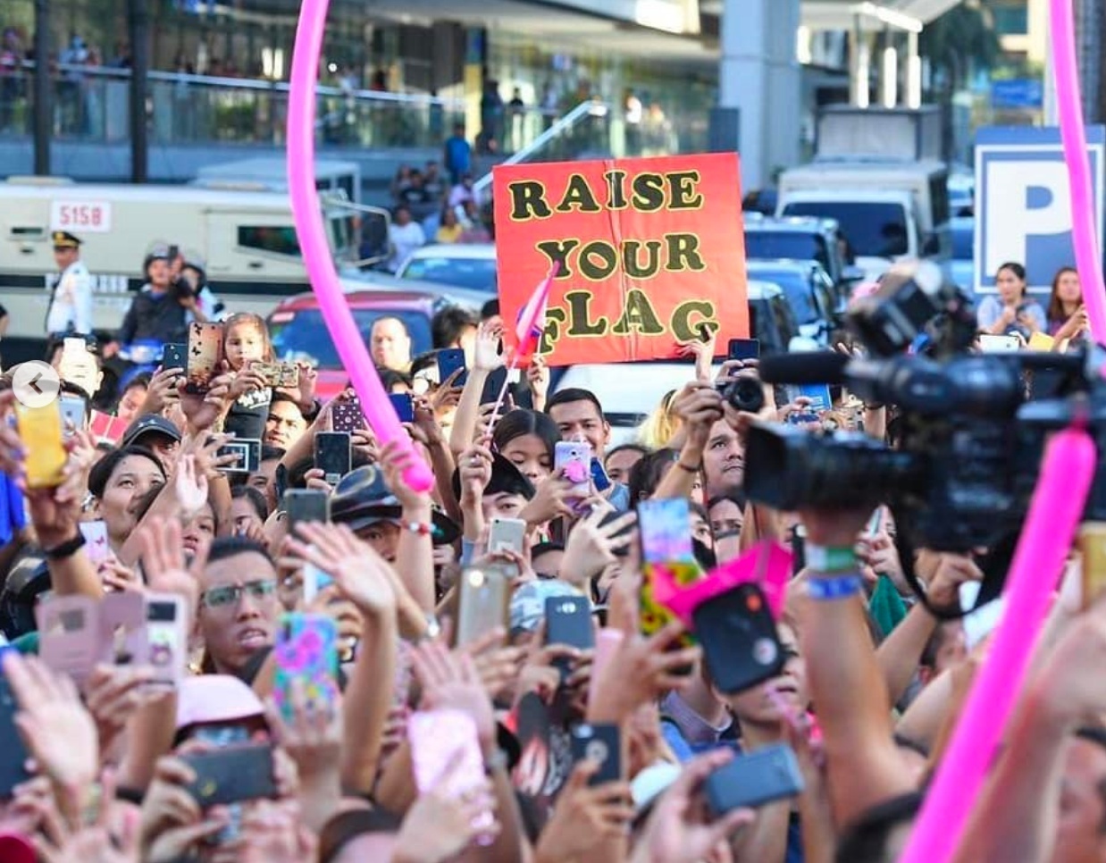 Hoa hau Hoan vu dieu hanh voi vuong mien bi vo anh 7