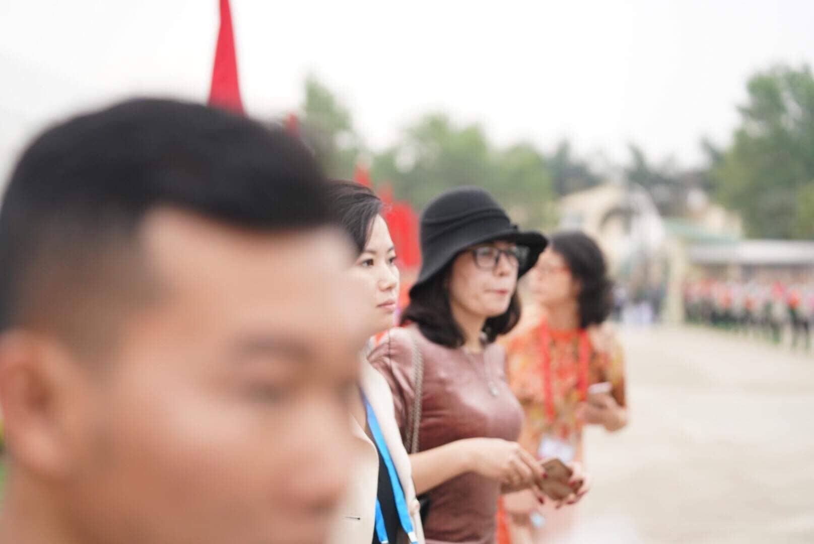 Ca si Trieu Tien tham Quang Ninh anh 3