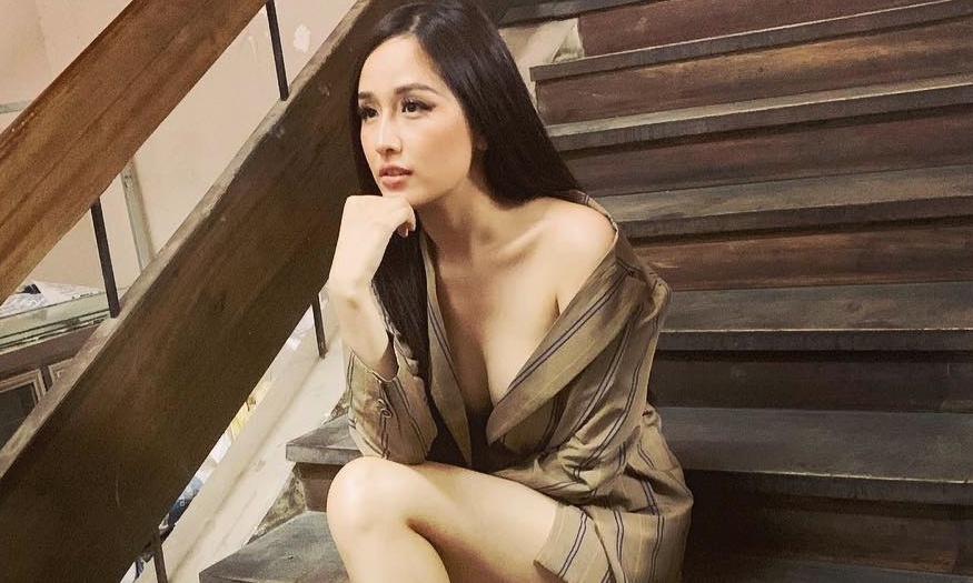 Mai Phuong Thuy khoe duong cong goi cam khi nang 65 kg hinh anh