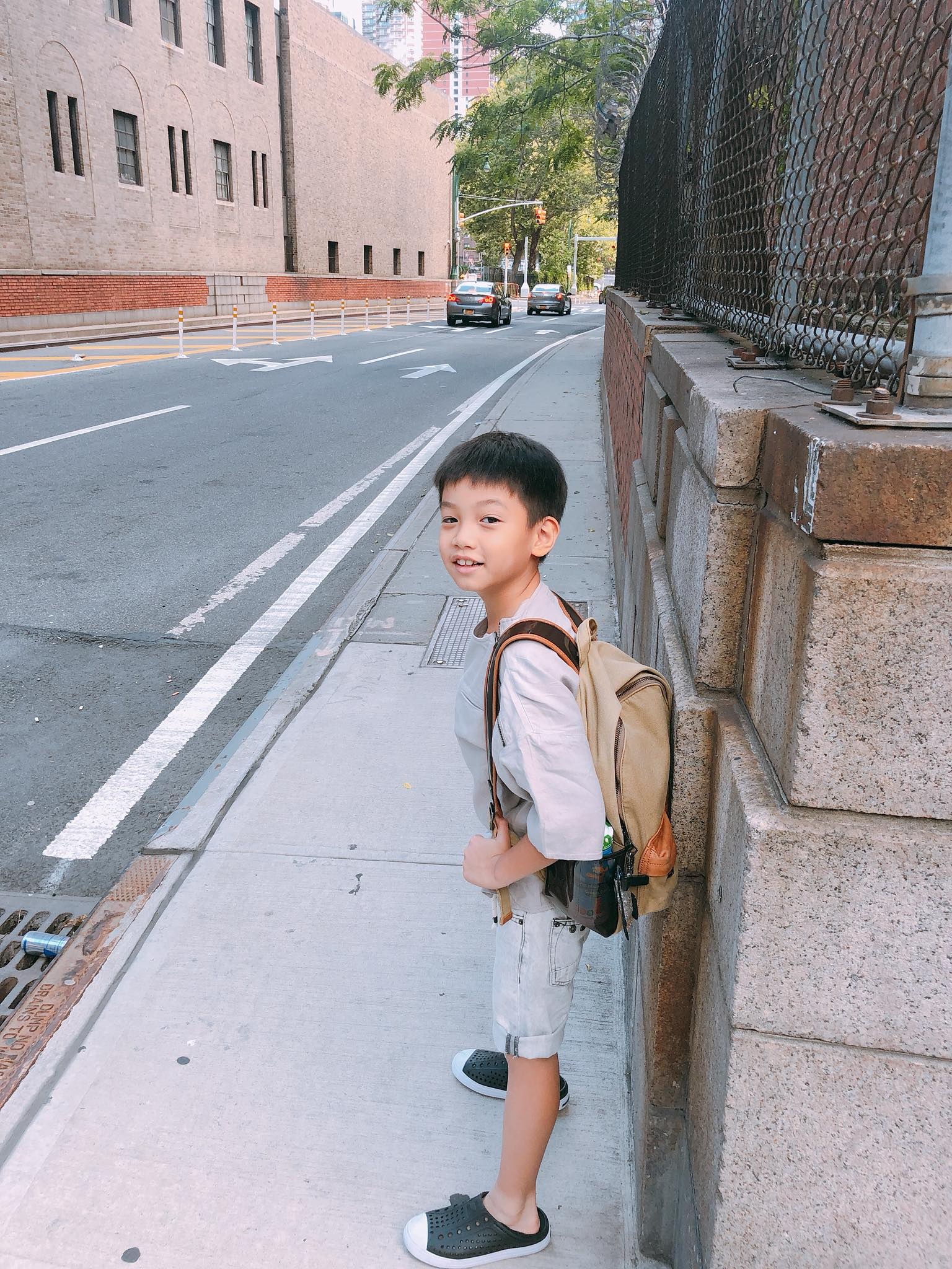 Con trai Cuong Do La ngay ha ho anh 12