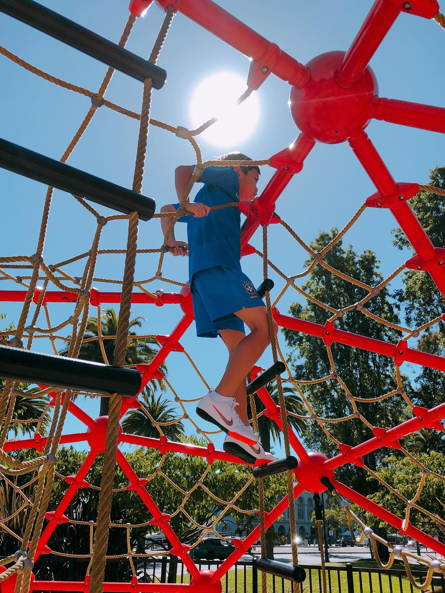 Con trai Cuong Do La ngay ha ho anh 7