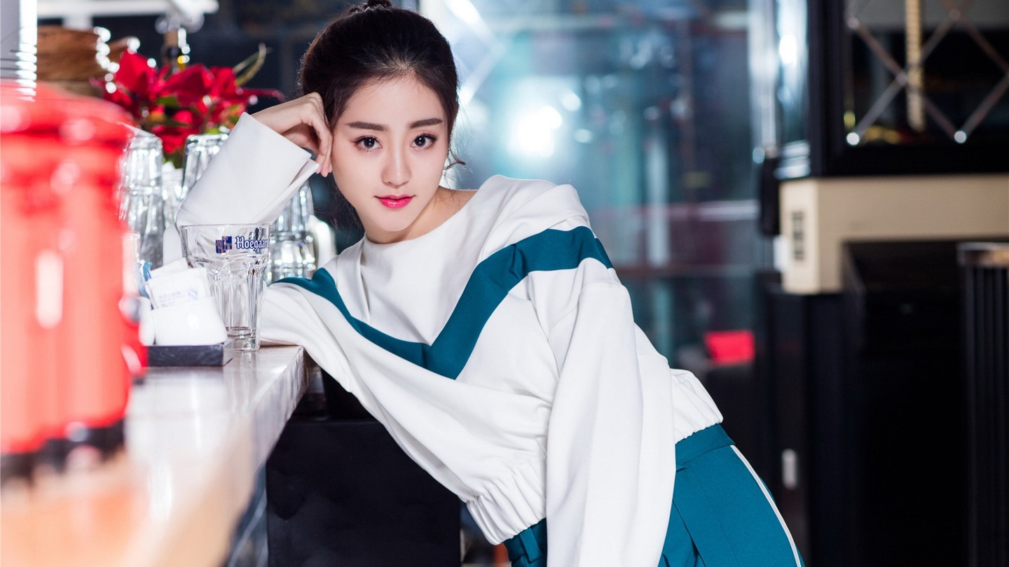 Chuc Tu Dan goi cam voi bikini anh 8