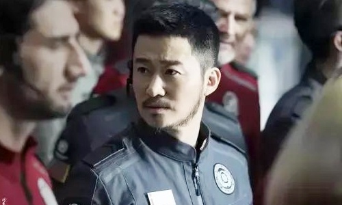 Vi sao bom tan thu gan 700 trieu USD cua Ngo Kinh e am o Hong Kong? hinh anh