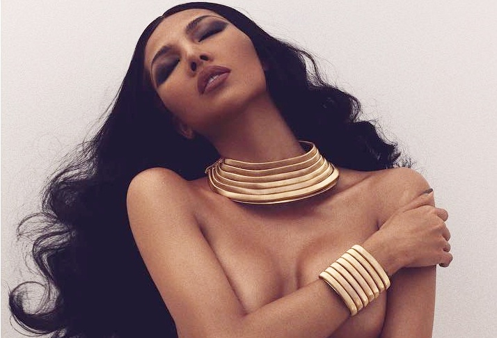 Nguoi mau Minh Trieu dang anh khoa than tao bao hinh anh