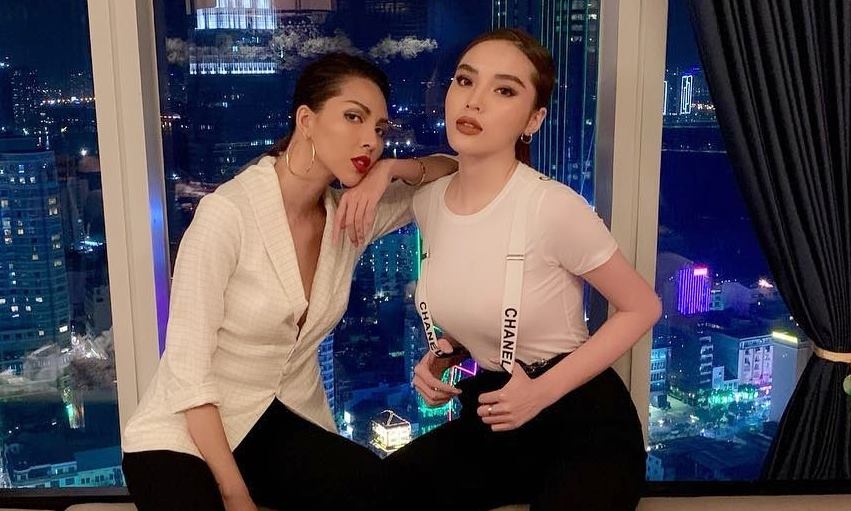 Ky Duyen va Minh Trieu ngay cang than thiet, cung nhau sang Singapore hinh anh