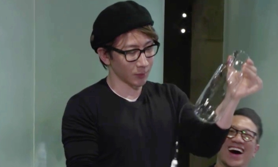 Lưu Khiêm ảo thuật ấm ma ảnh 1 Luu Khiem ao thuat am ma anh 1