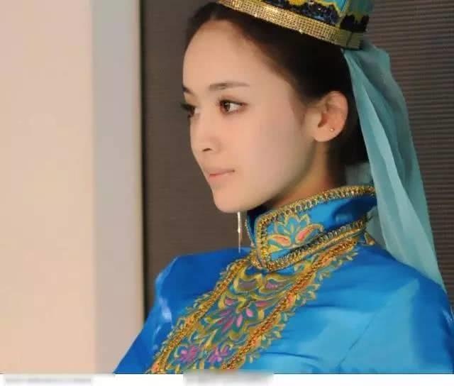 Co Luc Na Trat xinh dep anh 1