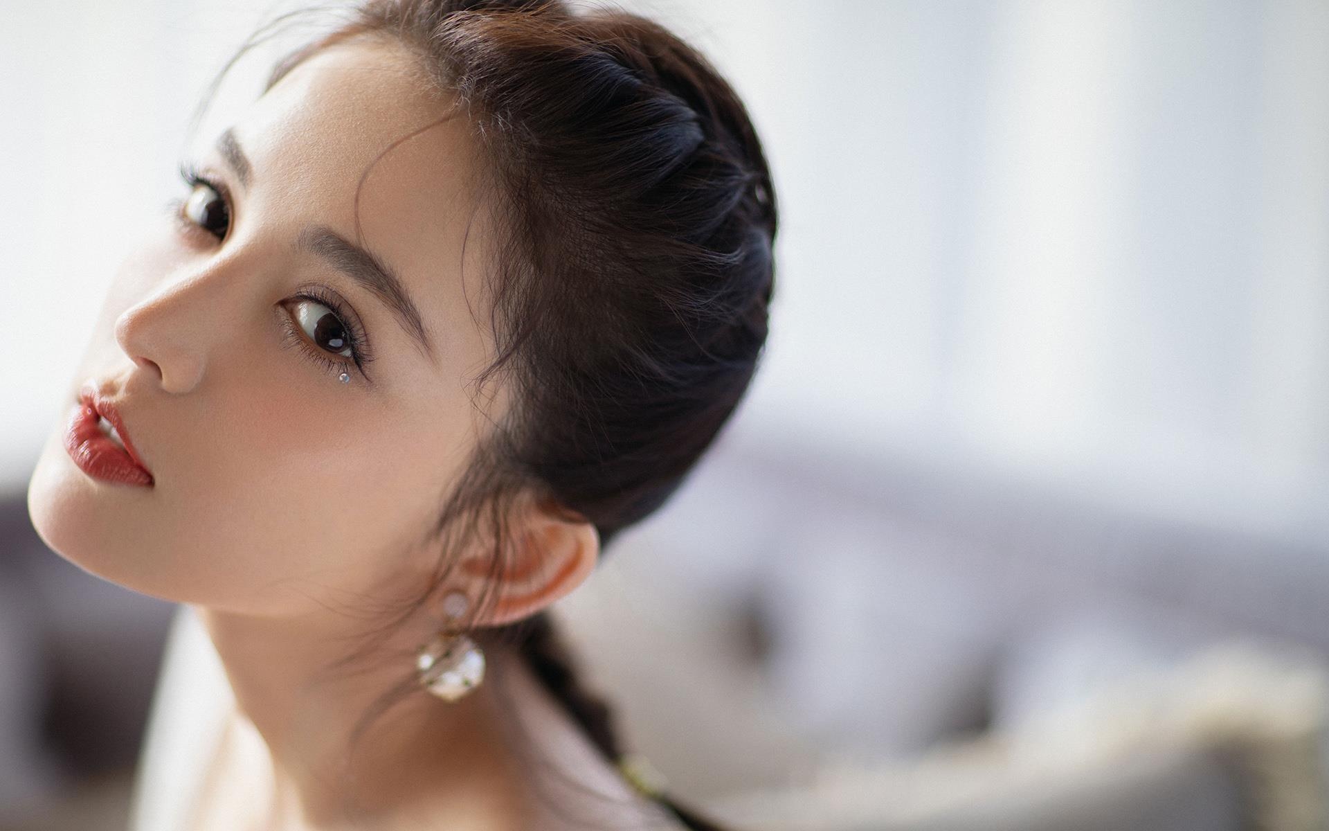 Nhan sac kho cuong cua 3 dai my nhan Tan Cuong anh 1