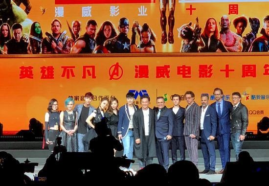 Nghe si tranh cho dung,  ghe ngoi anh 12