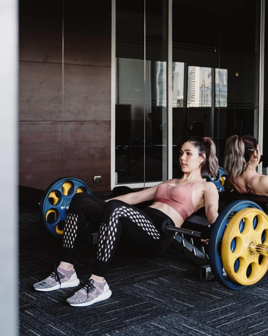 Chompoo Araya goi cam tre dep anh 7