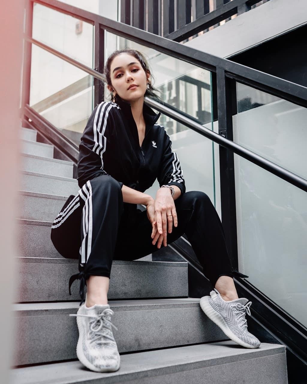 Chompoo Araya goi cam tre dep anh 3