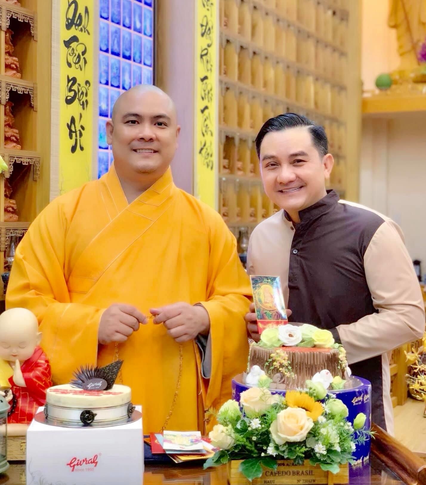 Nghe si hai Anh Vu qua doi anh 5