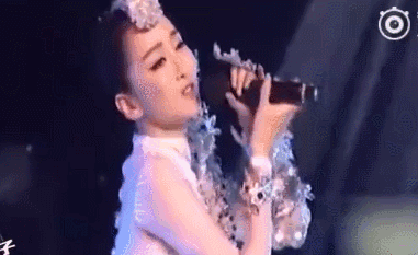 Man hat nhep lo lieu gay cuoi nhat song truyen hinh Trung Quoc hinh anh