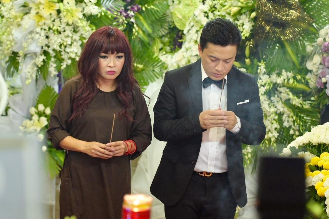 Le tang nghe si Anh Vu anh 5