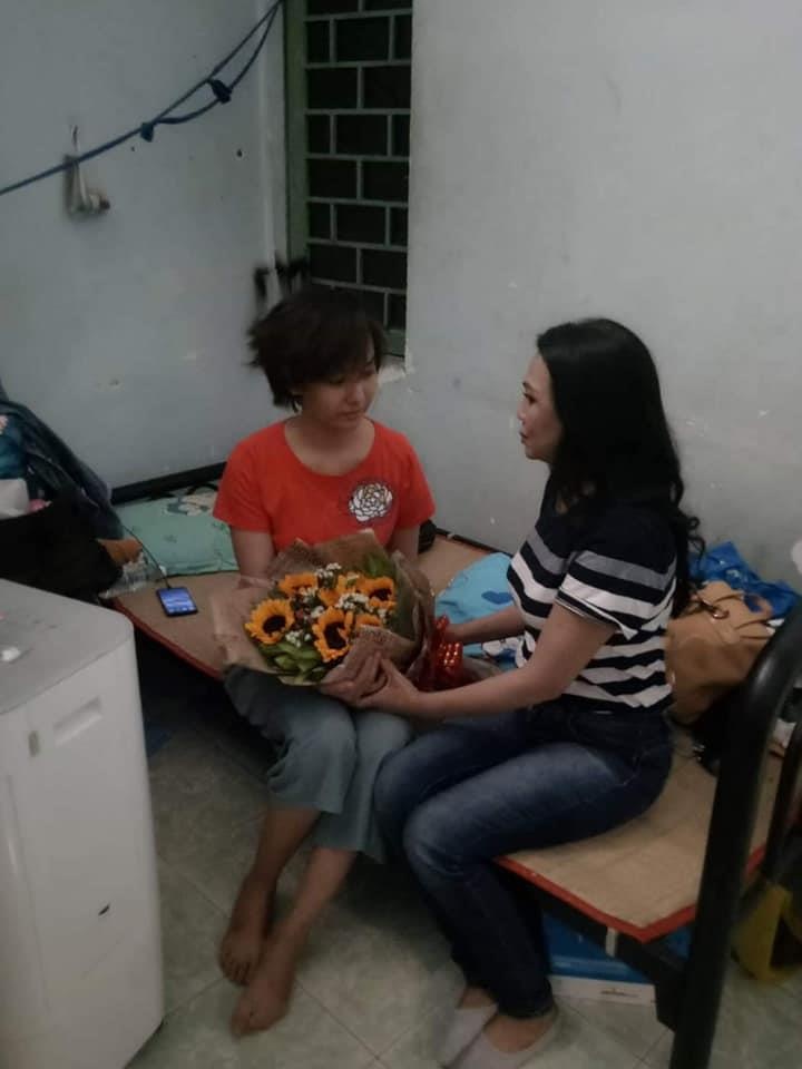 Thúy Anh bị liêt sau sinh ảnh 2 Thuy Anh bi liet sau sinh anh 2