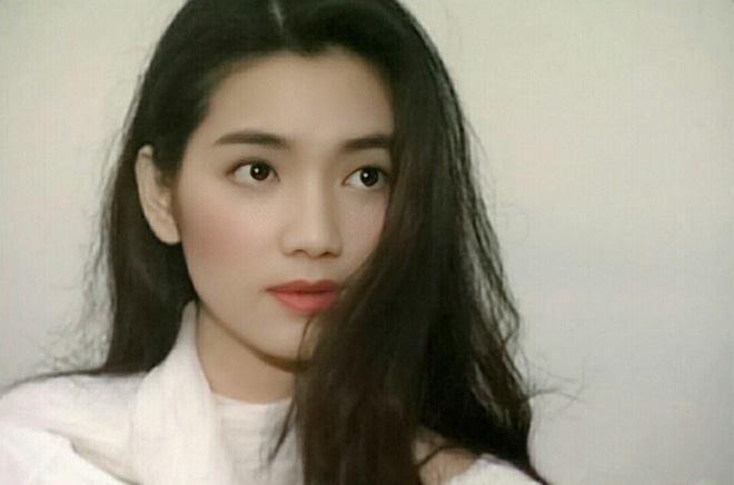 Hong Han - thoi 20 sinh con mot minh, tuoi 48 bi chong phan boi hinh anh