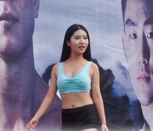 Dien vien dong the cua sao Hoa ngu anh 6