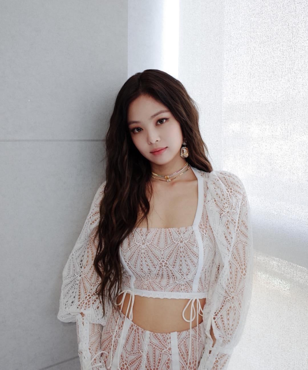 Jennie Black Pink goi cam anh 7