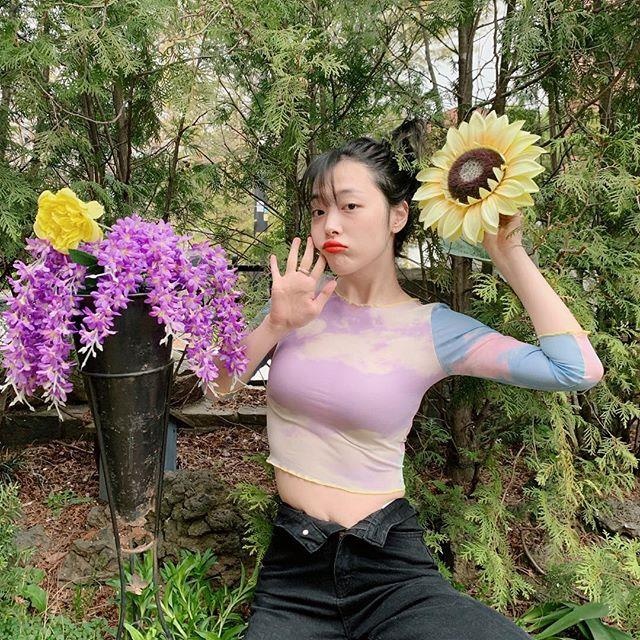 Sulli va nhung lan gay tranh cai vi anh phan cam anh 2