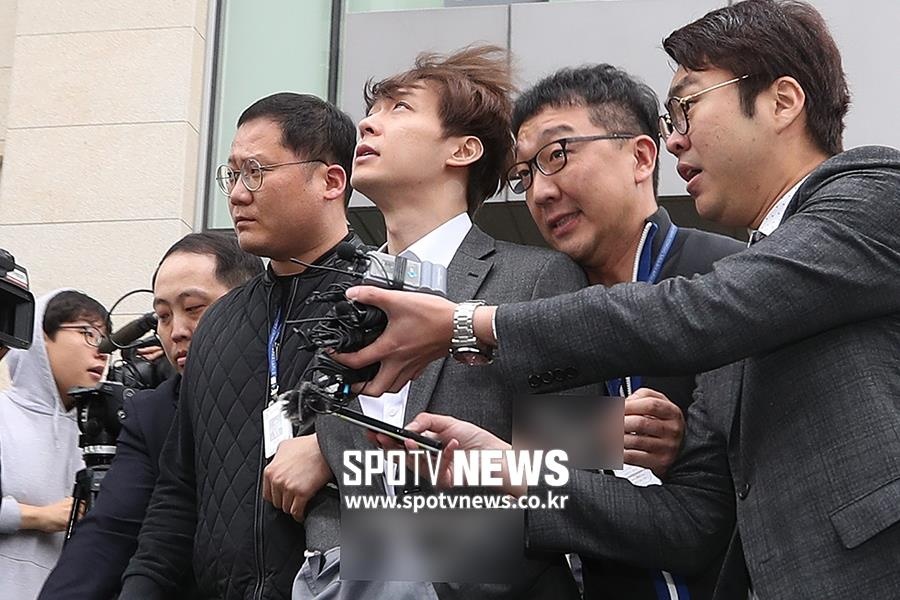 Park Yoochun bi bat anh 5