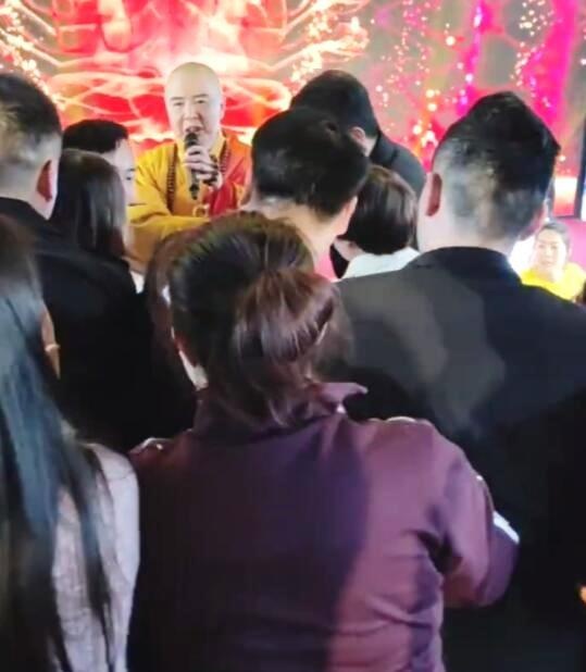 Từ Thiếu Hoa đi hát ảnh 2 Tu Thieu Hoa di hat anh 2