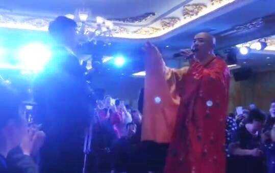 Từ Thiếu Hoa đi hát ảnh 1 Tu Thieu Hoa di hat anh 1