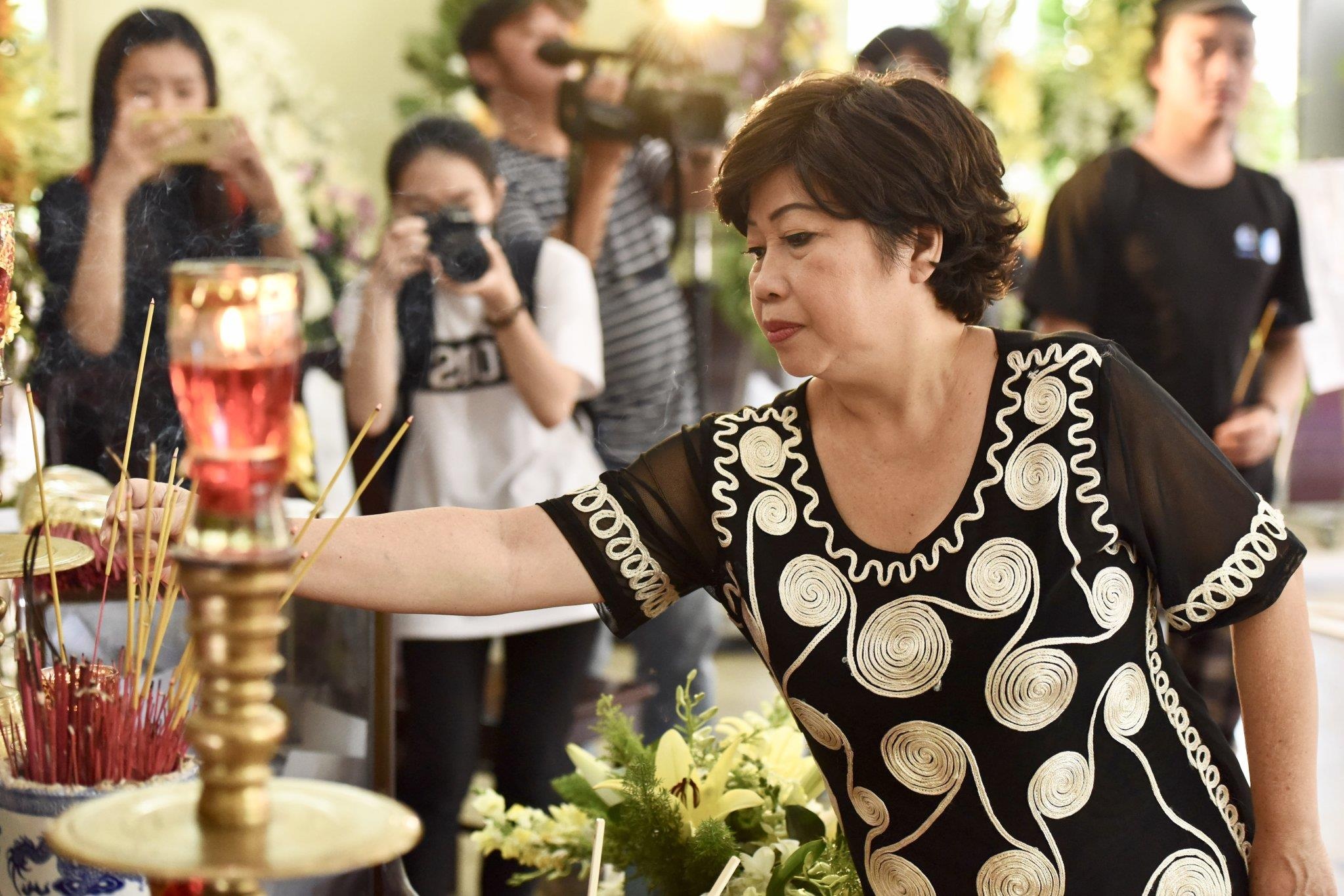 Le Binh qua doi anh 1