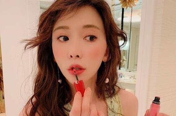 Loat anh moi duoc khen 'nhu thieu nu' cua sieu mau Lam Chi Linh hinh anh