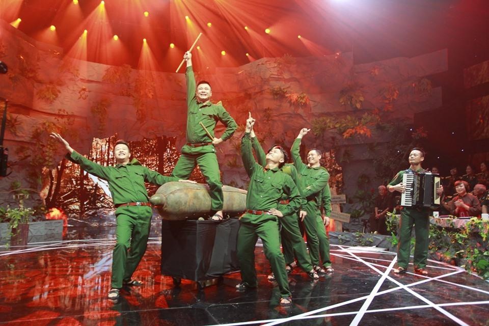 Đám cưới Trường Sơn ở giai điệu tự hào tháng 5 ảnh 2 Dam cuoi Truong Son o giai dieu tu hao thang 5 anh 2