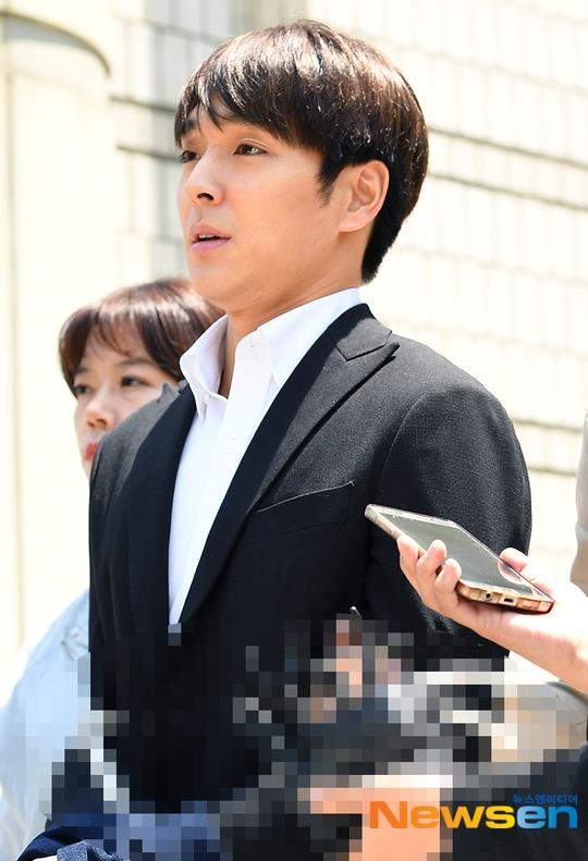 Choi Jong Hoon bị bắt ảnh 2 Choi Jong Hoon bi bat anh 2