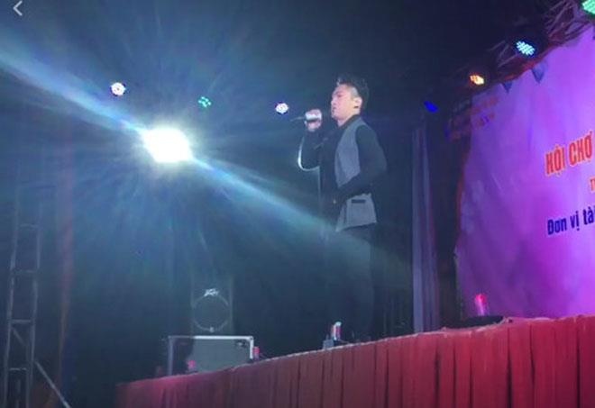 Nghe si Viet bi tan cong khi dien o hoi cho anh 3