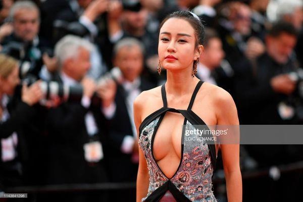 Tham do Cannes Miya Muqi Mau Ky Di Nha anh 1