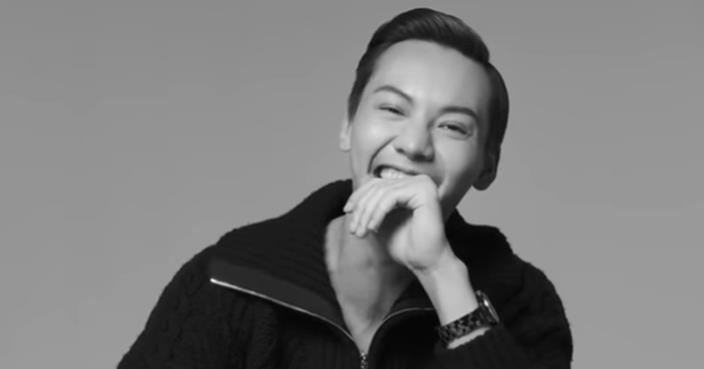 Tran Vy Dinh bi che noi tieng Anh te o quang cao moi hinh anh