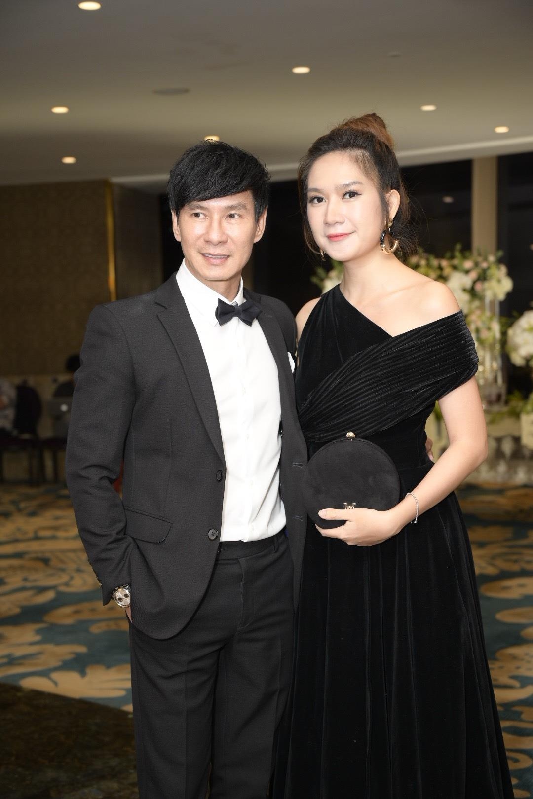 Dao dien Nhat Trung cuoi anh 6