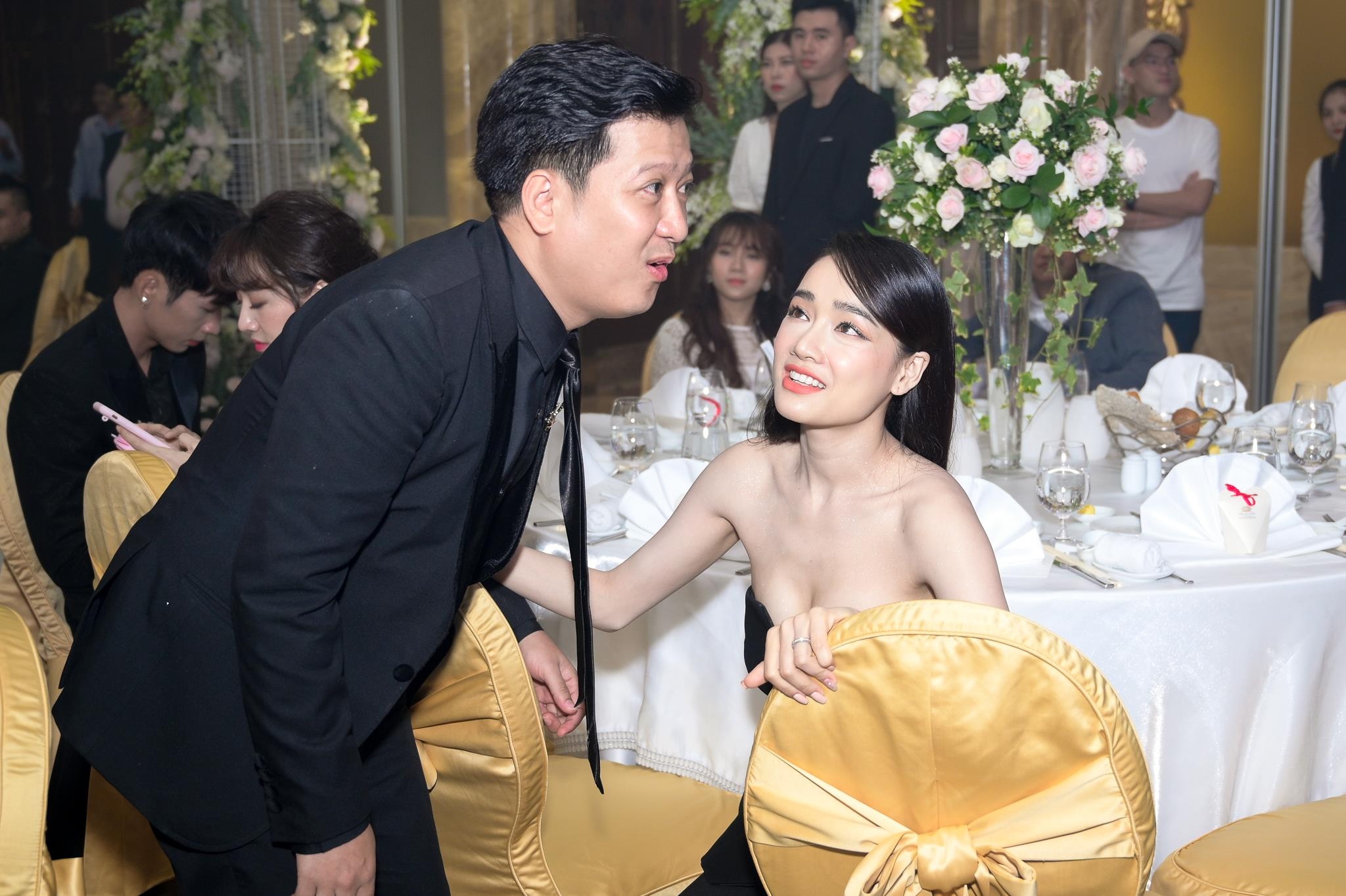 le cuoi dao dien Nhat Trung anh 4