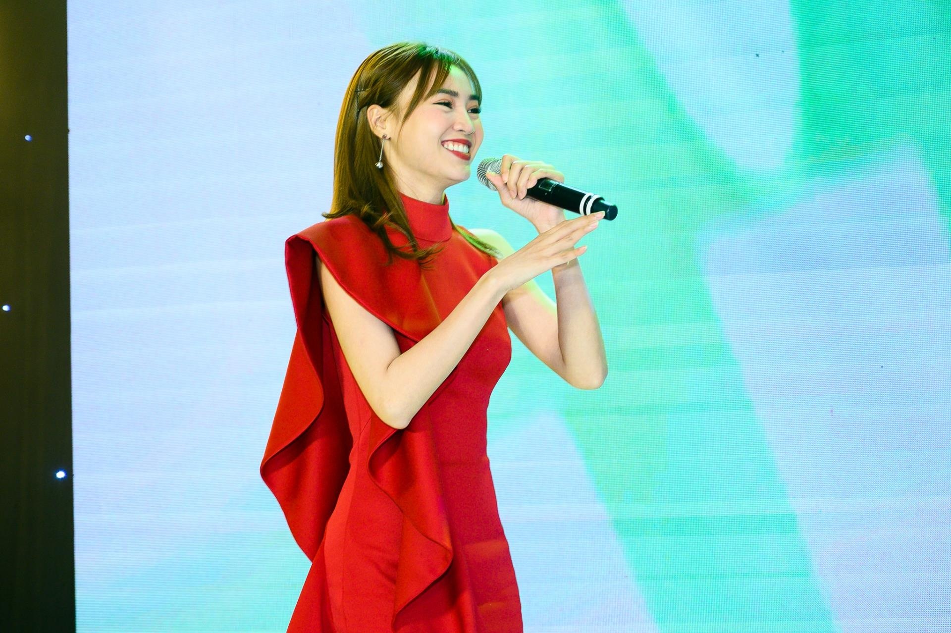 le cuoi dao dien Nhat Trung anh 7