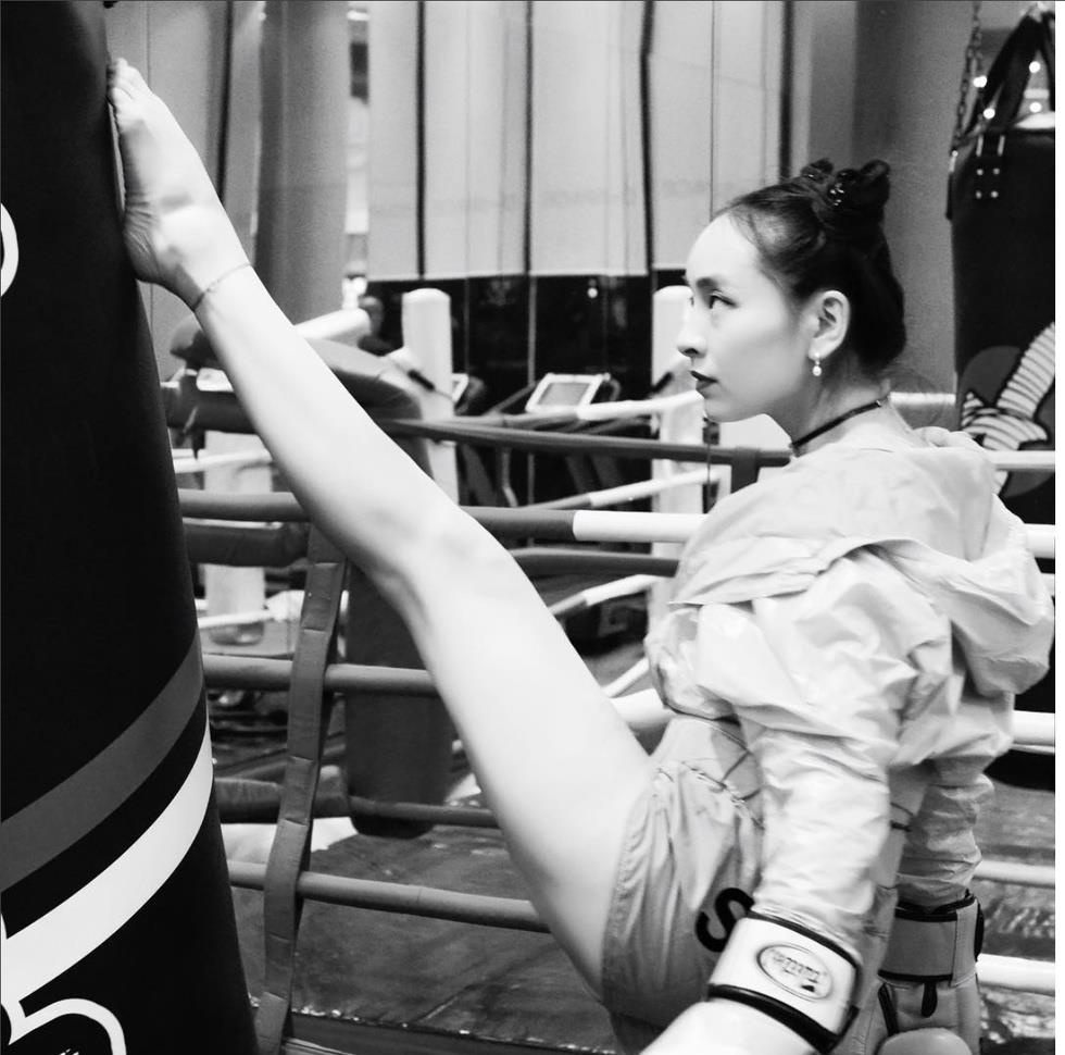 Tăng Mỹ Tuệ Tư gợi cảm ảnh 2 Tang My Tue Tu goi cam anh 2