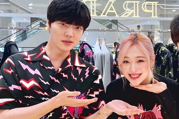 Ahn Jae Hyun sut 10 kg sau khi Sulli qua doi hinh anh