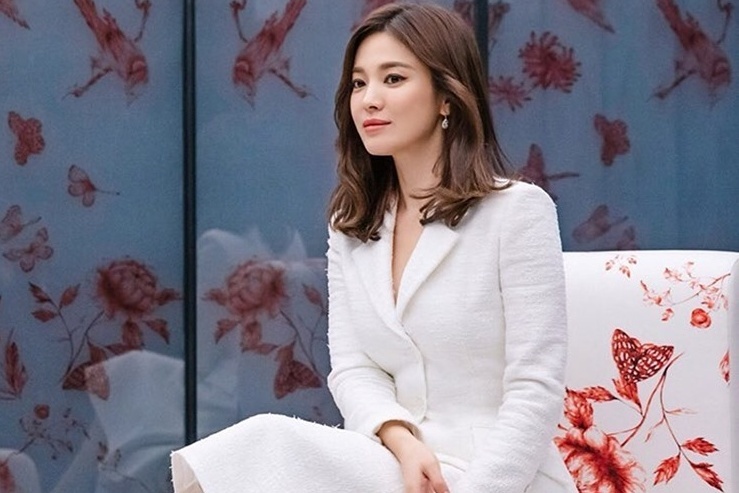 Song Hye Kyo deo lai nhan cuoi? hinh anh