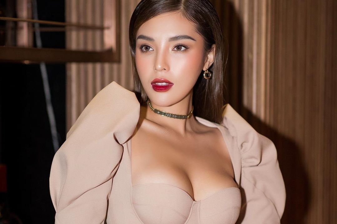 Nhung hoa hau Viet noi bat 10 nam qua hinh anh