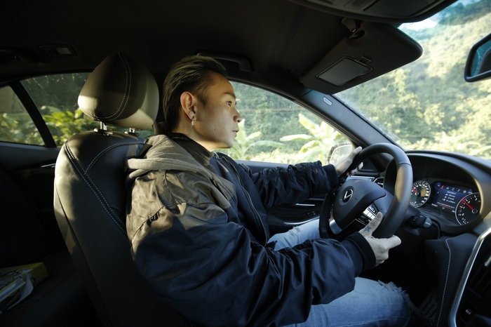 Binz khong can mau nu sexy, vuot Jack va Phan Manh Quynh hinh anh