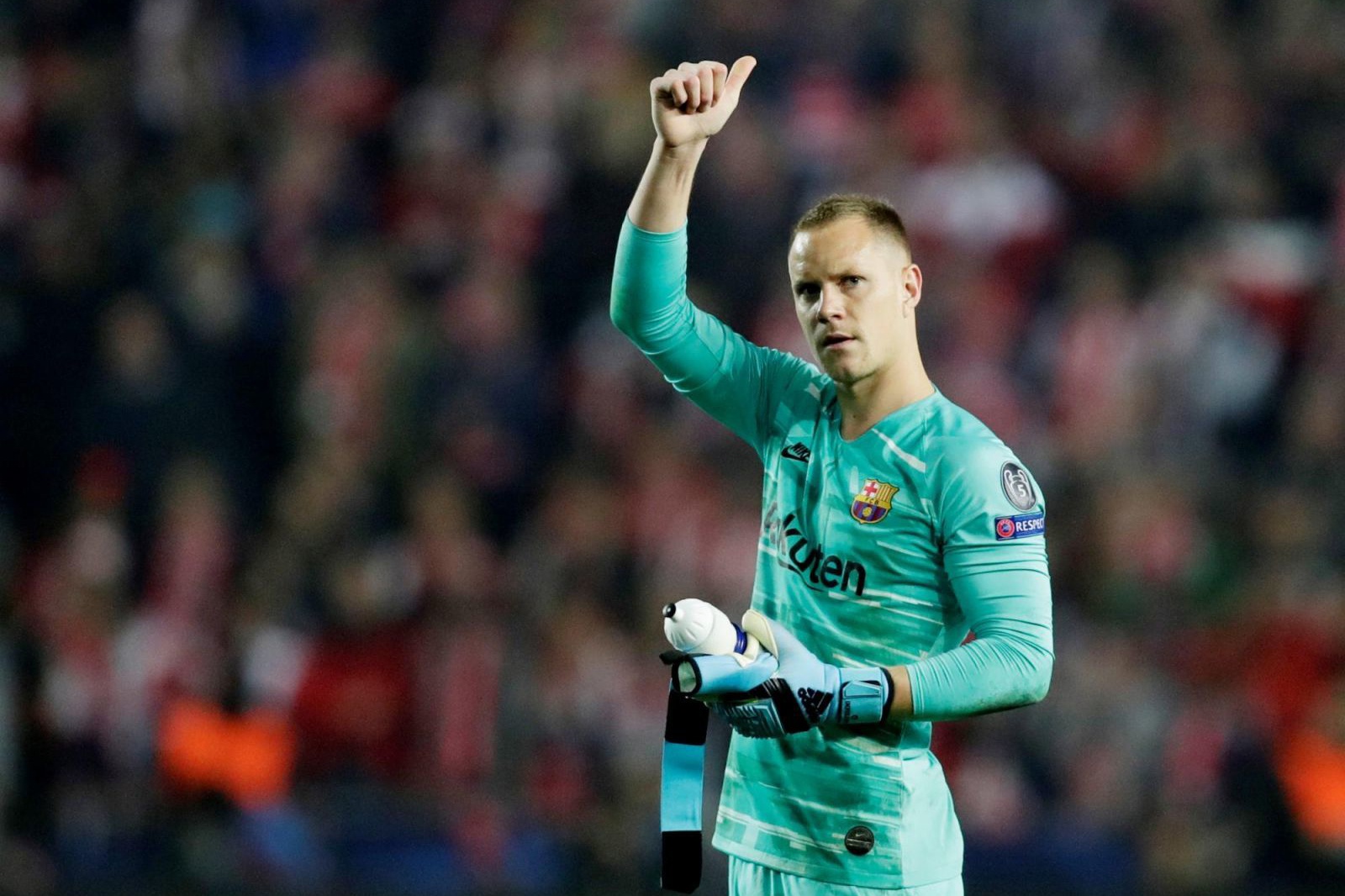 Bayern muon lap ky luc chuyen nhuong voi Ter Stegen hinh anh