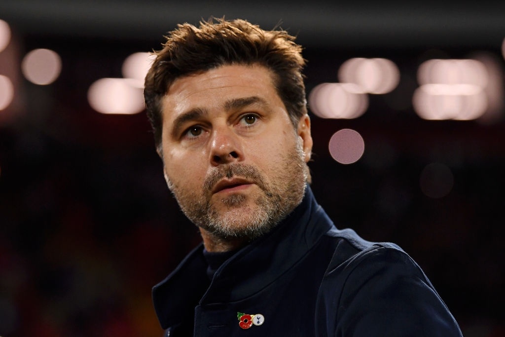 Tottenham khan cau cuu HLV Pochettino giam luong hinh anh