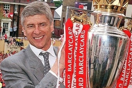 Bi mat dang sau cuoc dai phau cua Wenger o Arsenal hinh anh