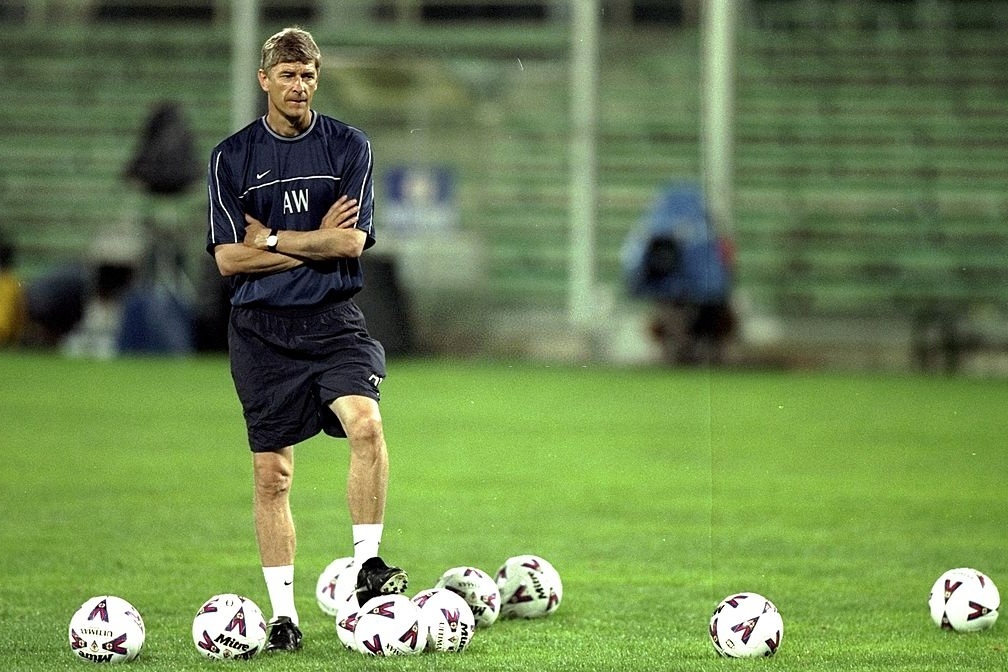 Wenger,  Arsene Wenger,  Arsenal,  Dennis Bergkamp anh 3