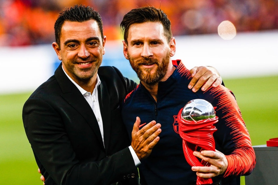 Xavi: 'Messi se tham du World Cup 2022' hinh anh